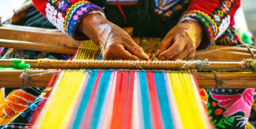 crafts in chinchero