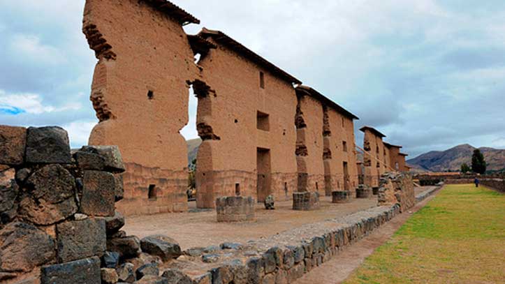 Templo of Wirakocha in Raqchi